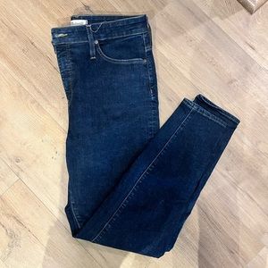 Excellent Condition Madewell Curvy Skinny Highrise Jeans
